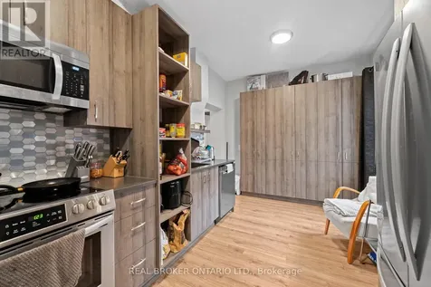 72 Fifth Avenue Ottawa ON K1S 2M7
