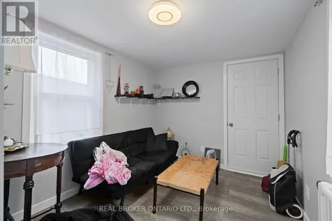 72 Fifth Avenue Ottawa ON K1S 2M7