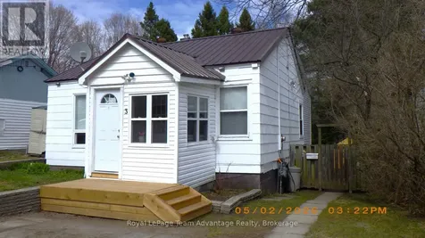 3 Riverdale Road Parry Sound ON P2A 1N8