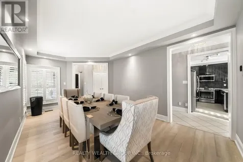 185 Regency View Heights Vaughan ON L6A 3V3