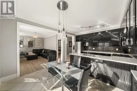 185 Regency View Heights Vaughan ON L6A 3V3