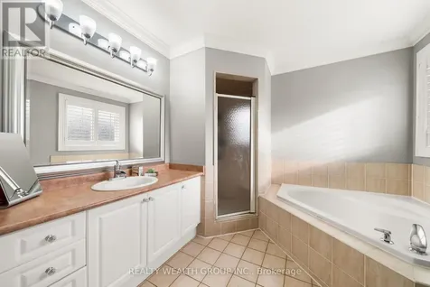 185 Regency View Heights Vaughan ON L6A 3V3