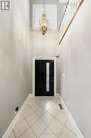 185 Regency View Heights Vaughan ON L6A 3V3