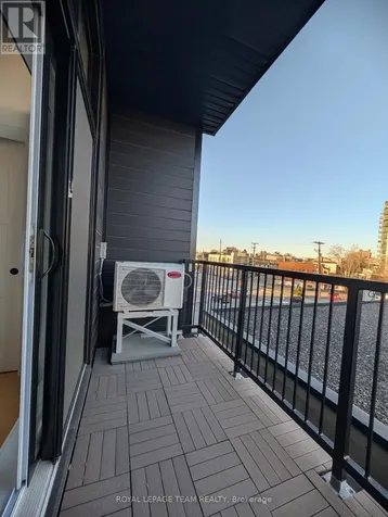 101 Pinhey Street Ottawa ON K1Y 1V9