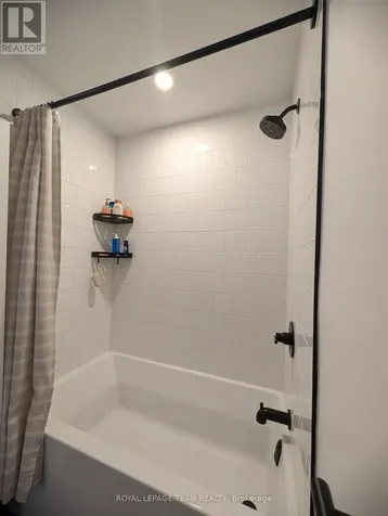 101 Pinhey Street Ottawa ON K1Y 1V9