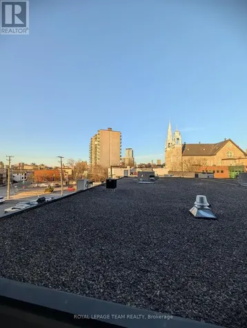 101 Pinhey Street Ottawa ON K1Y 1V9