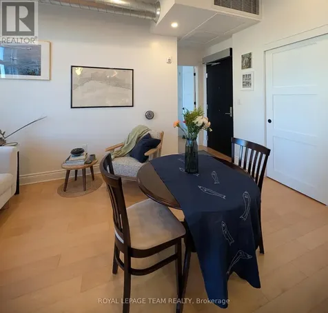 101 Pinhey Street Ottawa ON K1Y 1V9