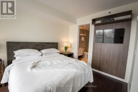 300 Lisgar Street Ottawa ON K2P 0E2