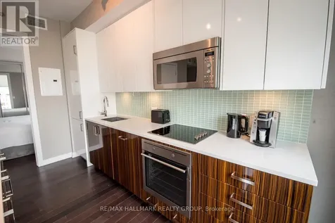 300 Lisgar Street Ottawa ON K2P 0E2