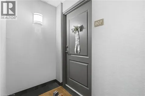 81 Robinson Street Hamilton ON L8P 0C2