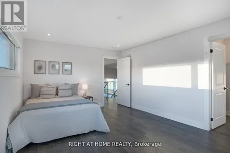 101 Sladden Court Blue Mountains ON N0H 2P0