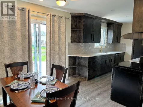 35 Tanager Drive Tillsonburg ON N4G 1B1