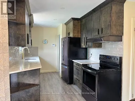 35 Tanager Drive Tillsonburg ON N4G 1B1
