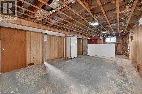 227 West 19th Street Hamilton ON L9C 4J3
