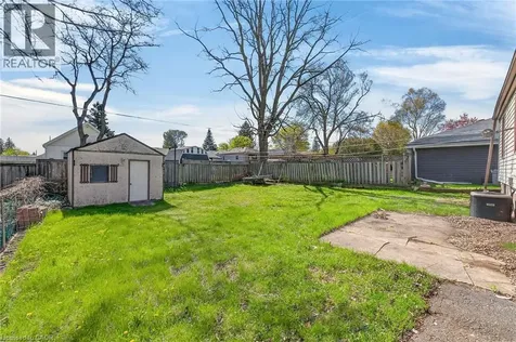 227 West 19th Street Hamilton ON L9C 4J3