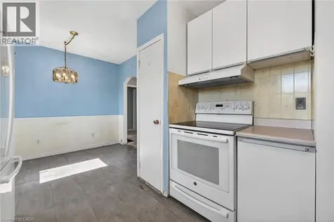 227 West 19th Street Hamilton ON L9C 4J3