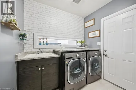736 Wood Lily Street Waterloo ON N2V 0C3
