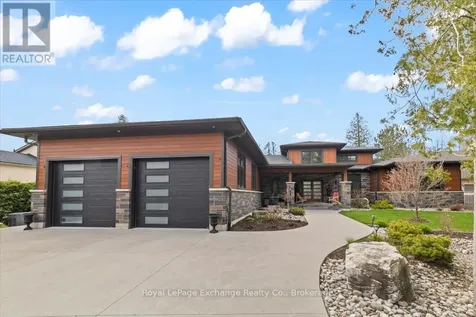 171 Huron Road Huron-kinloss ON N2Z 2X3