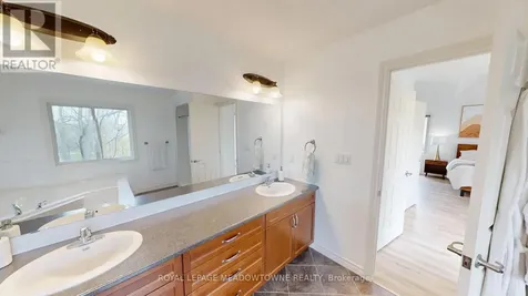 30 Jacklin Court Central Elgin ON N5R 5V1