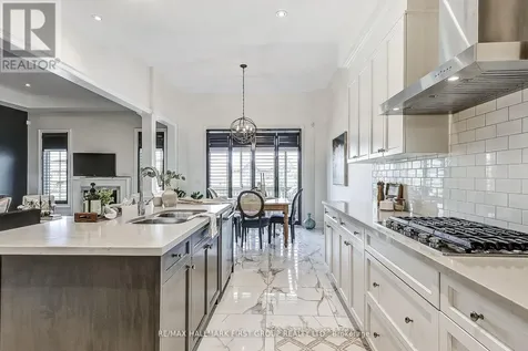 16 Beaverdams Drive Whitby ON L1P 0C4