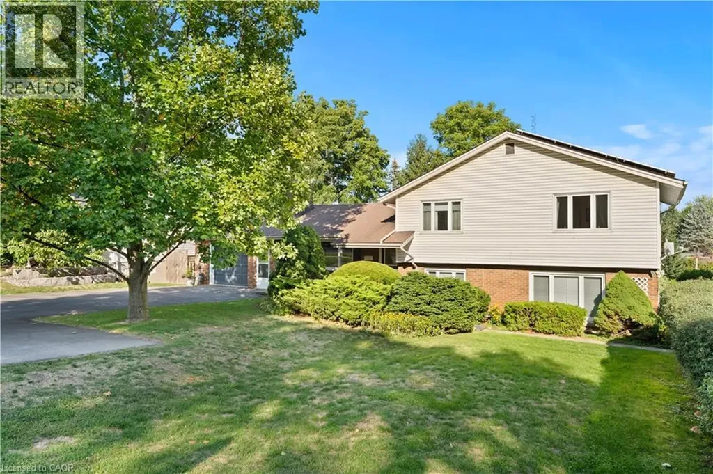 1327 Pelham Street Fonthill ON L0S 1E0
