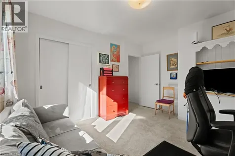 1327 Pelham Street Fonthill ON L0S 1E0