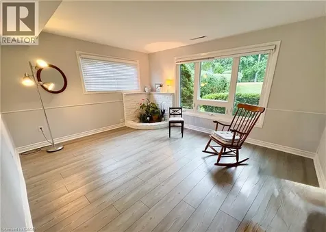 1327 Pelham Street Fonthill ON L0S 1E0