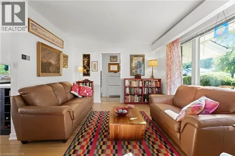 1327 Pelham Street Fonthill ON L0S 1E0
