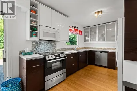 1327 Pelham Street Fonthill ON L0S 1E0