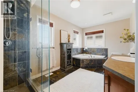 631 Woodlawn Place Waterloo ON N2T 0A1