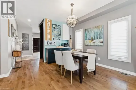 631 Woodlawn Place Waterloo ON N2T 0A1