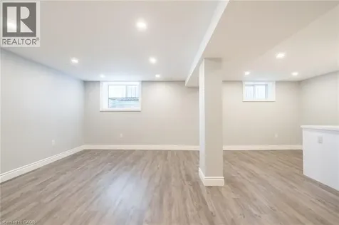 5482 Randolph Crescent Burlington ON L7L 3C5