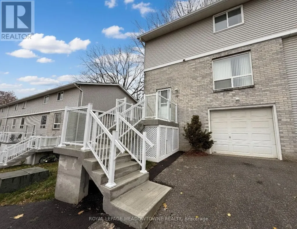 648 Doon Village Road Kitchener ON N2P 1A2