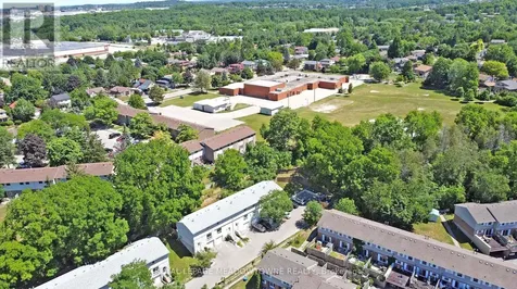 648 Doon Village Road Kitchener ON N2P 1A2