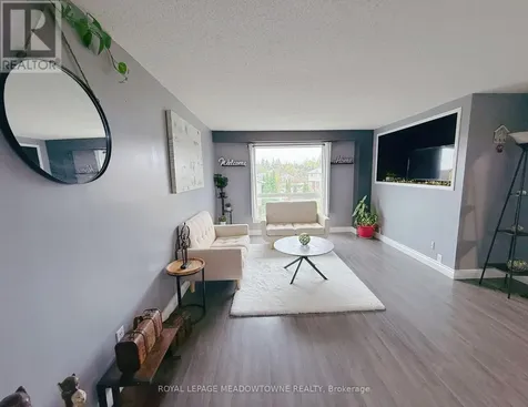 648 Doon Village Road Kitchener ON N2P 1A2