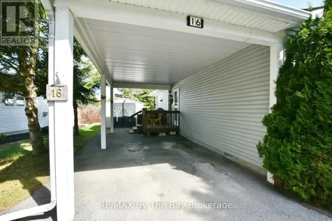16 Indiana Avenue Wasaga Beach ON L9Z 3A8