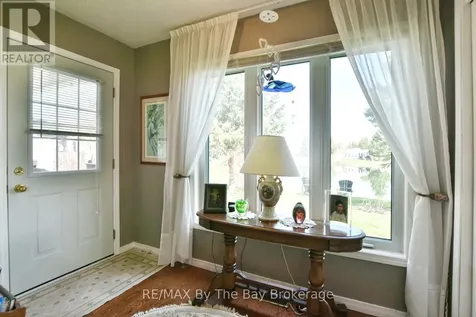 16 Indiana Avenue Wasaga Beach ON L9Z 3A8