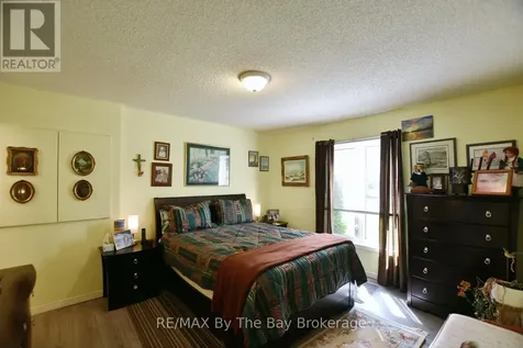 16 Indiana Avenue Wasaga Beach ON L9Z 3A8