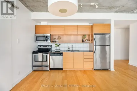 324 Laurier Avenue West Ottawa ON K1P 0A4