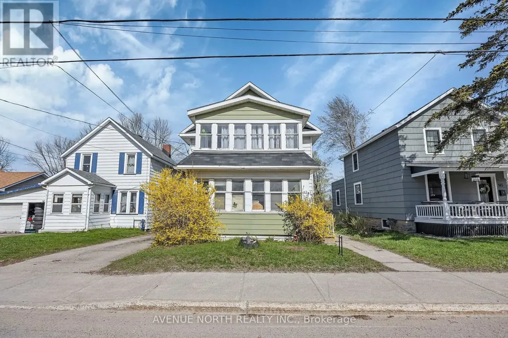 143 Brockville Street Smiths Falls ON K7A 3Y7
