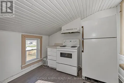 143 Brockville Street Smiths Falls ON K7A 3Y7