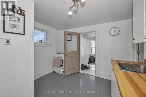 143 Brockville Street Smiths Falls ON K7A 3Y7