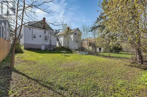 143 Brockville Street Smiths Falls ON K7A 3Y7