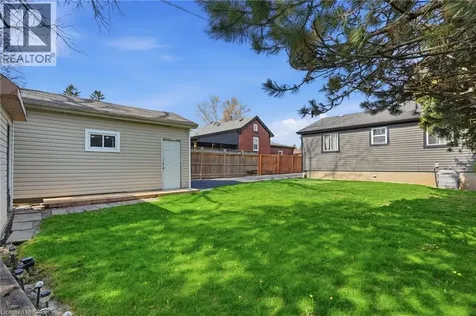 249 West 18th Street Hamilton ON L9C 4H1