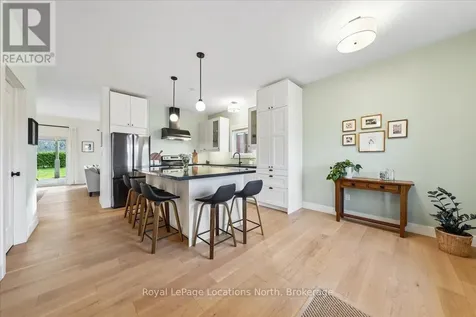 32 Alyssa Drive Collingwood ON L9Y 5K9