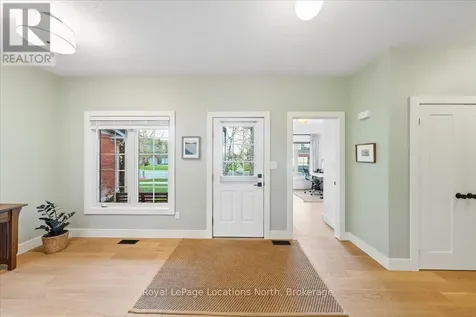 32 Alyssa Drive Collingwood ON L9Y 5K9