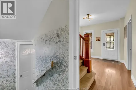 258 Elm Avenue Windsor ON N9A 5G8