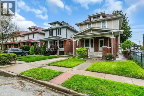 258 Elm Avenue Windsor ON N9A 5G8