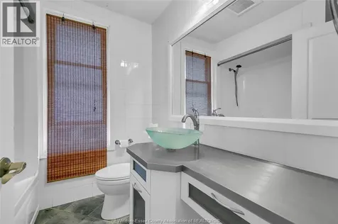 258 Elm Avenue Windsor ON N9A 5G8
