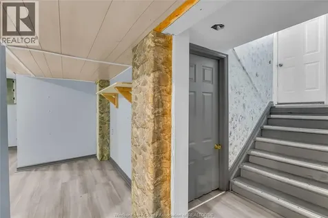 258 Elm Avenue Windsor ON N9A 5G8